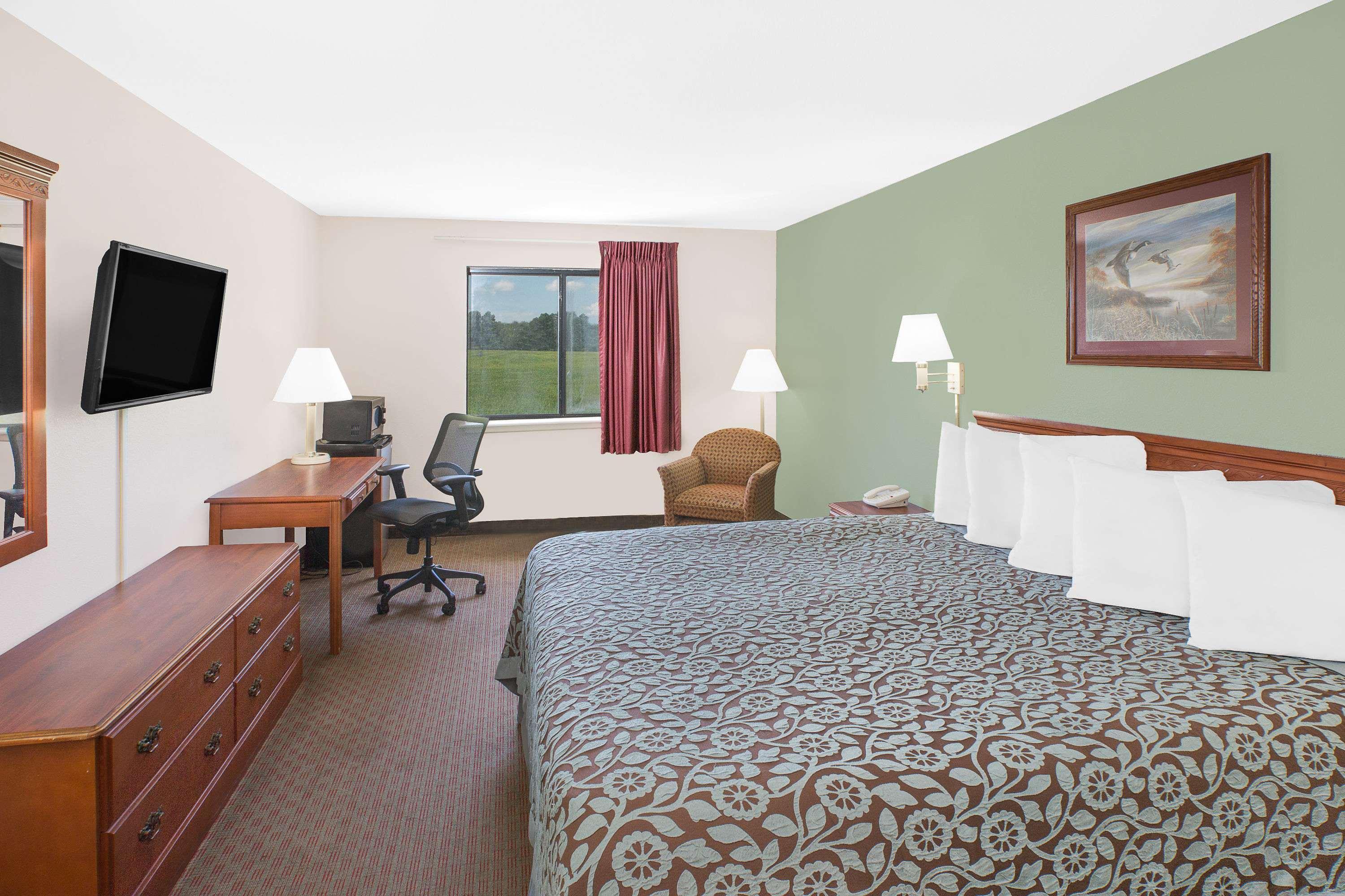 Days Inn & Suites By Wyndham Brinkley Luaran gambar